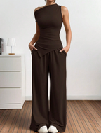 Set Asymmetric Edge - Sleek. Modern. Monochromatic.