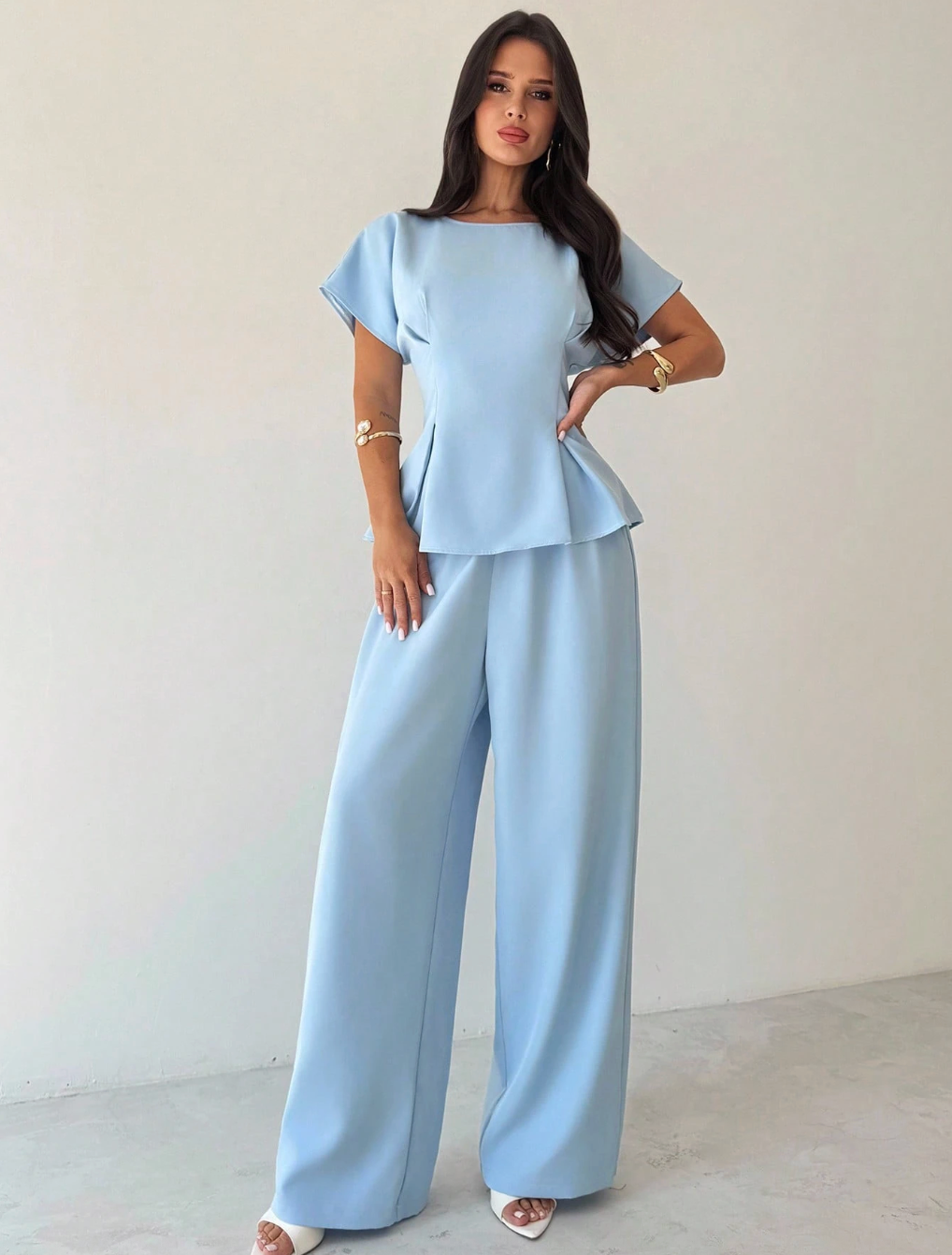 Set The Eternal - Vintage Elegance. Modern Comfort. Pure Escape.